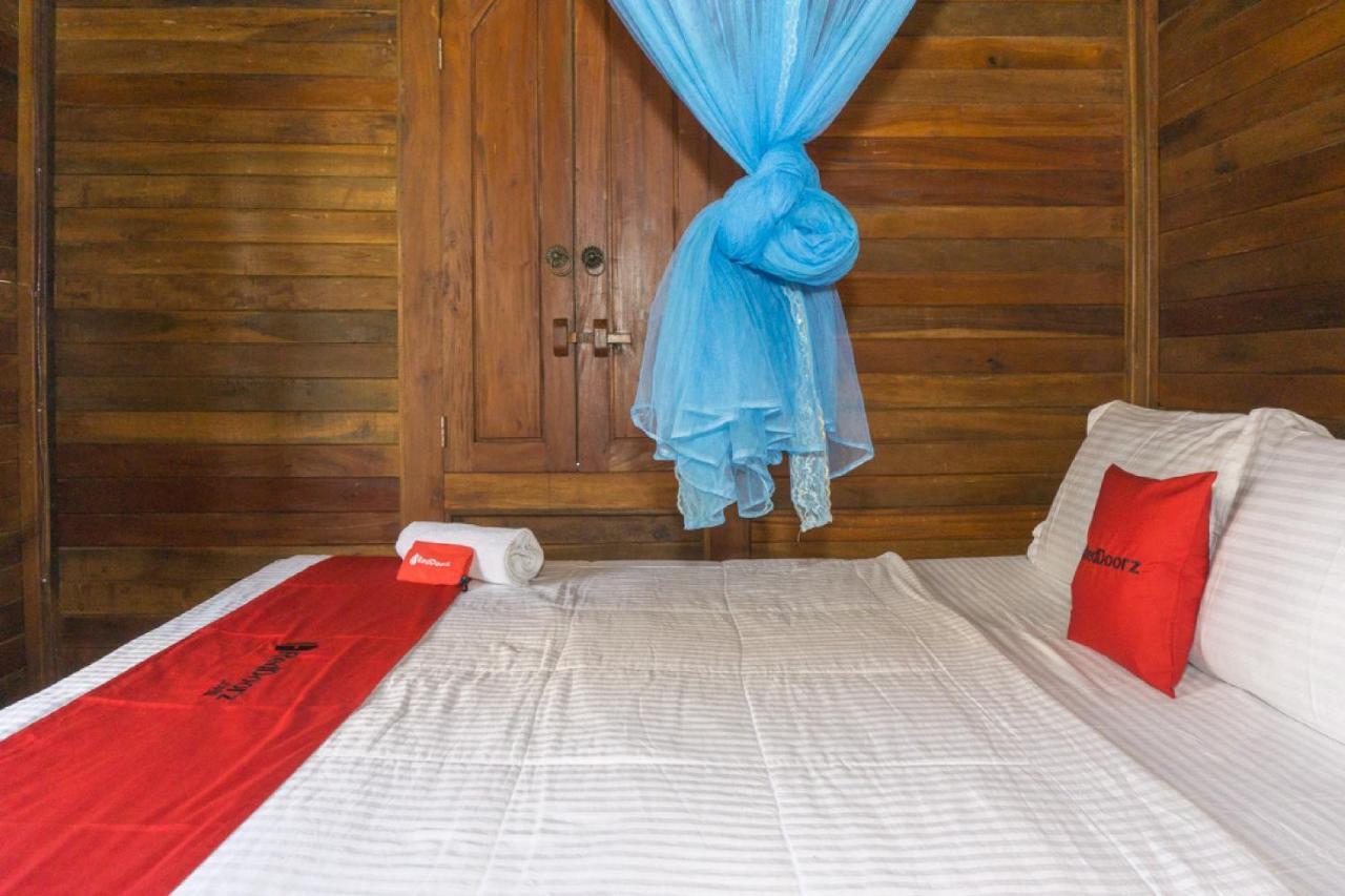 RedDoorz @ Tambolaka Sumba Hotel Lokokaki Bagian luar foto